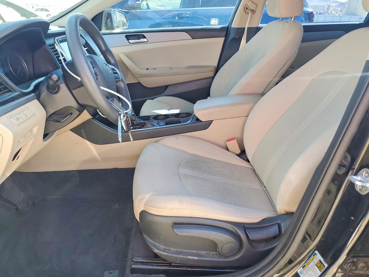 2018 HYUNDAI SONATA SE photo 7