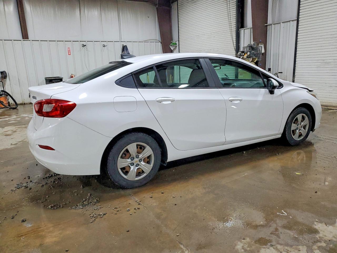2016 CHEVROLET CRUZE LS photo 5