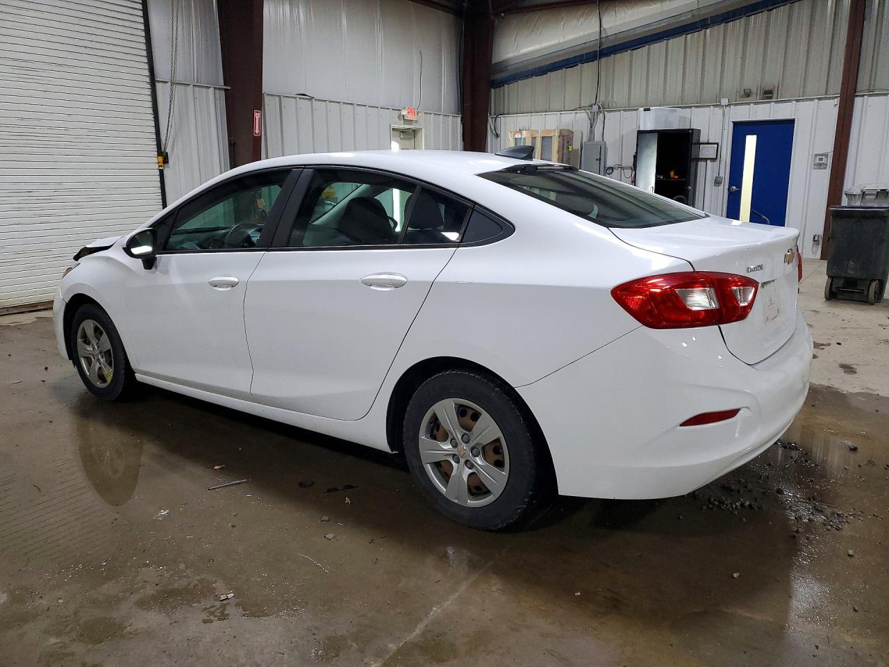 2016 CHEVROLET CRUZE LS photo 3