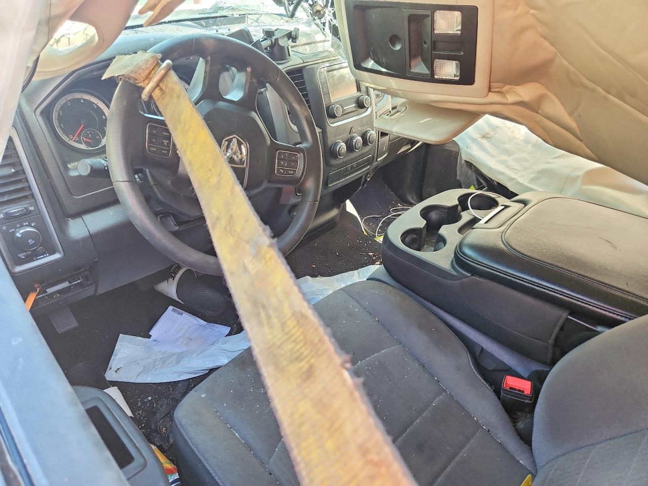 2021 RAM 1500 CLASSIC TRADESMAN photo 22