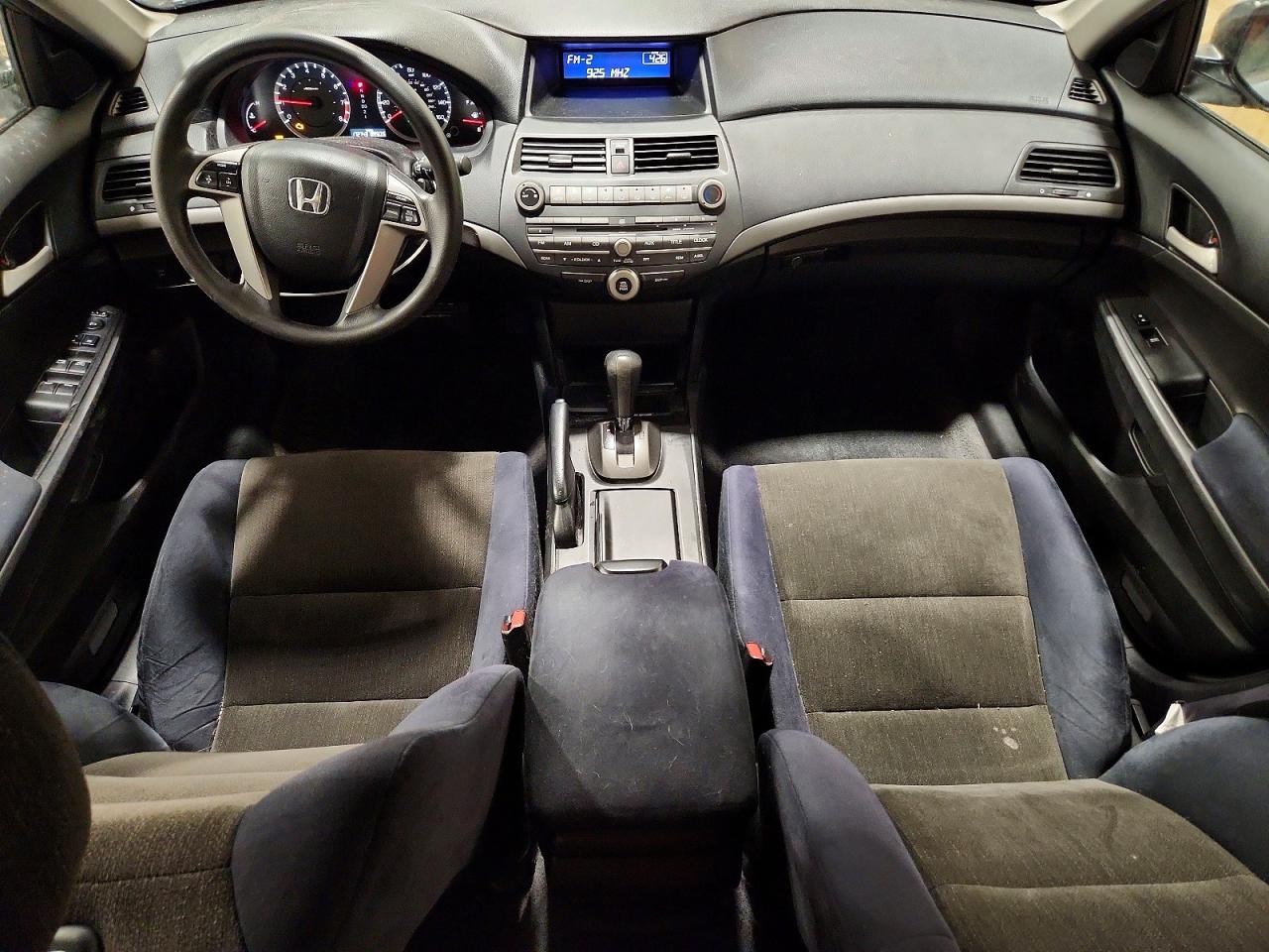2010 HONDA ACCORD LXP photo 15