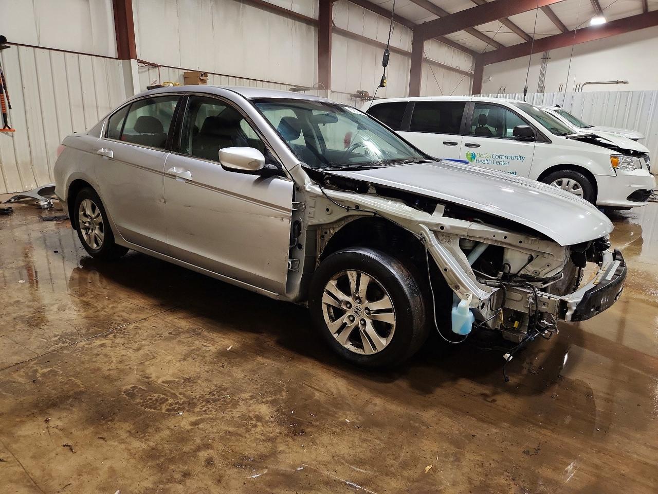 2010 HONDA ACCORD LXP photo 7