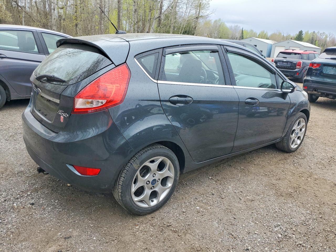 2011 FORD FIESTA SES photo 7