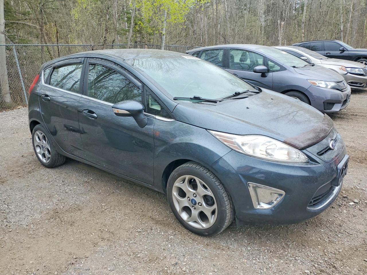 2011 FORD FIESTA SES photo 10