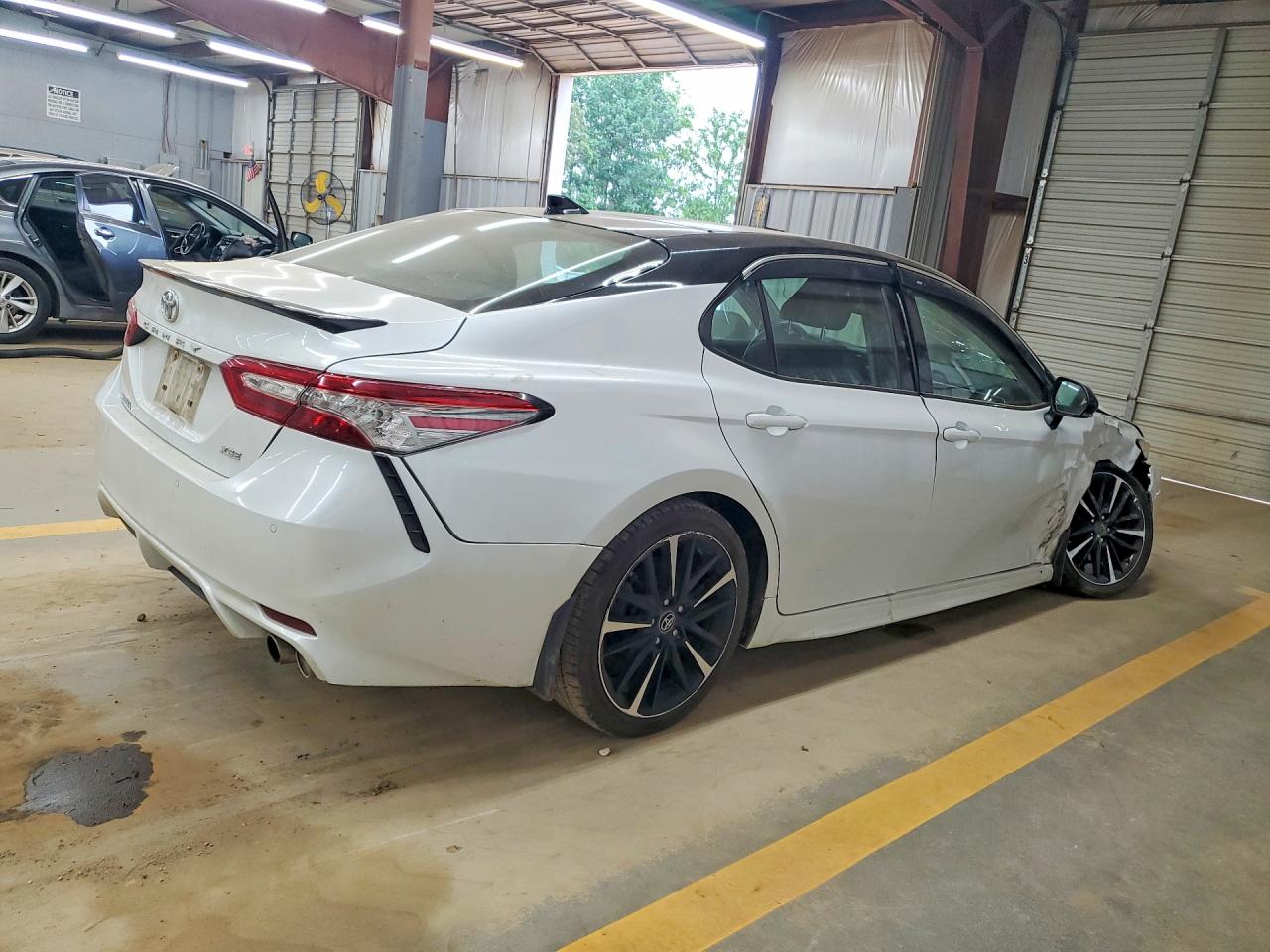 2018 TOYOTA CAMRY XSE V6 photo 5