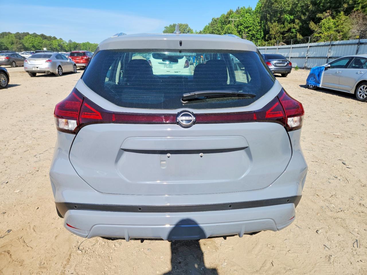 2023 NISSAN KICKS SV photo 11