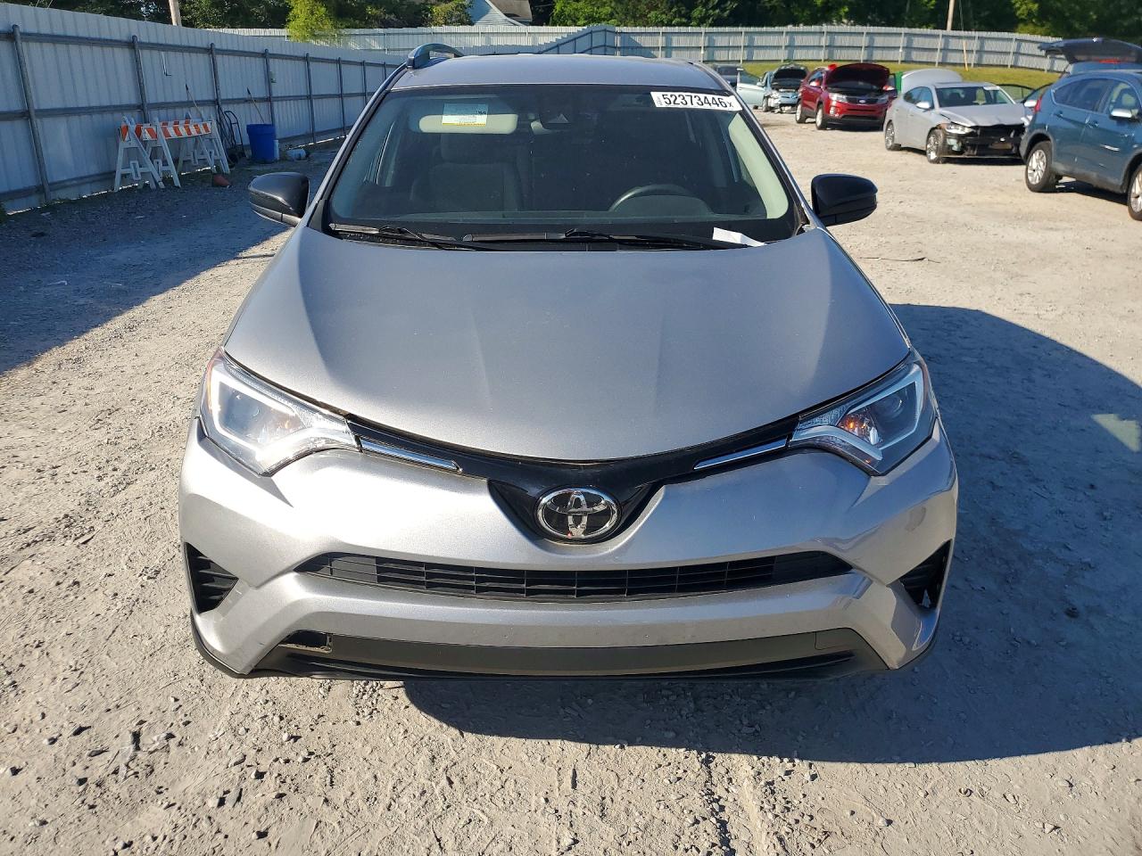 2018 TOYOTA RAV4 LE photo 9