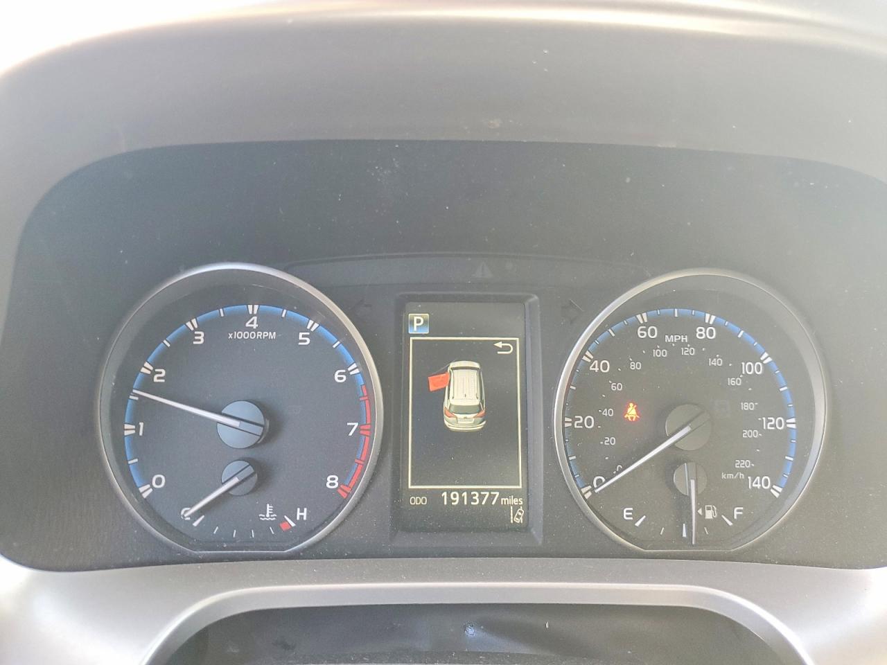 2018 TOYOTA RAV4 LE photo 17