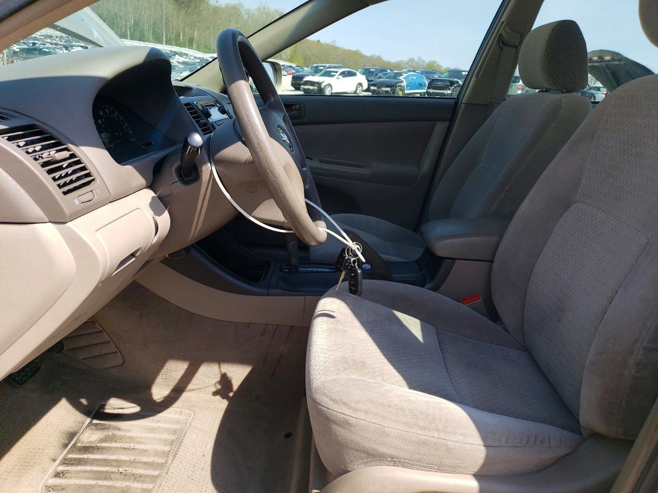 2003 TOYOTA CAMRY LE photo 19