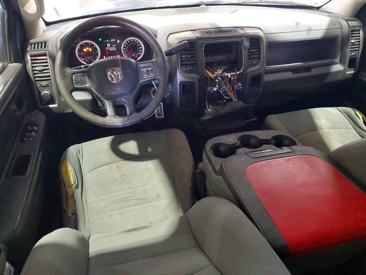 2013 RAM 1500 ST photo 15