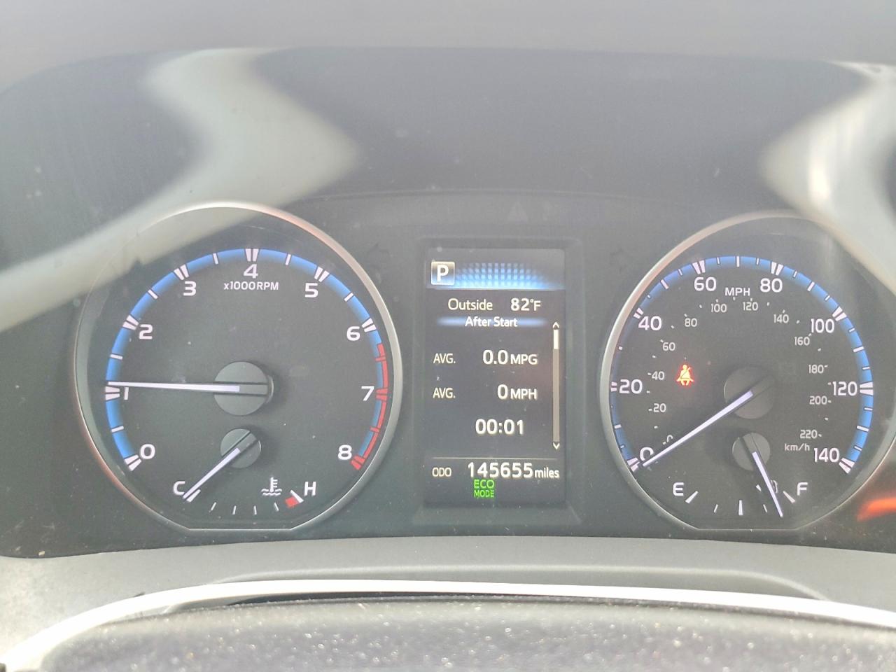 2018 TOYOTA RAV4 LE photo 9