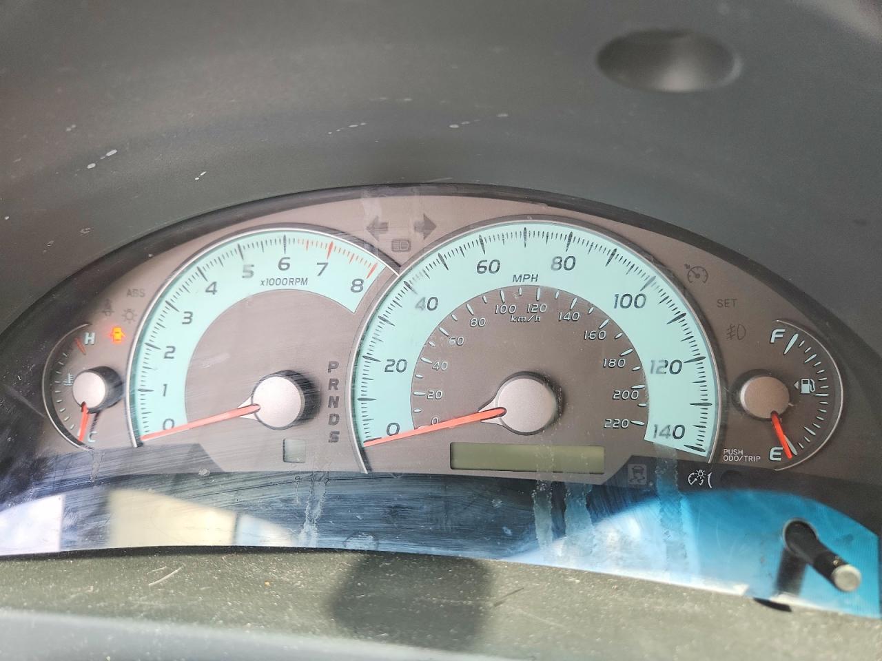 2011 TOYOTA CAMRY SE photo 17