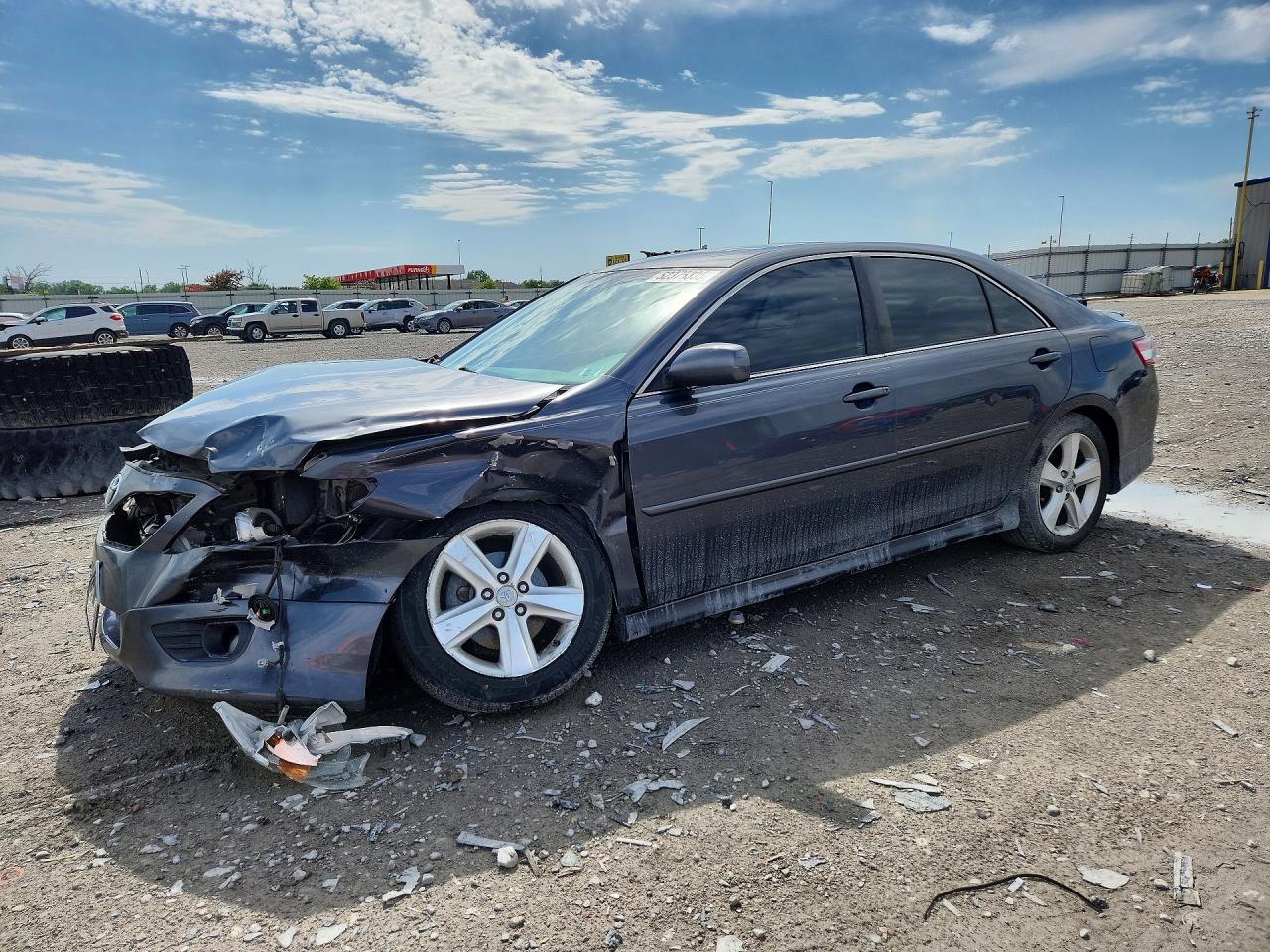 2011 TOYOTA CAMRY