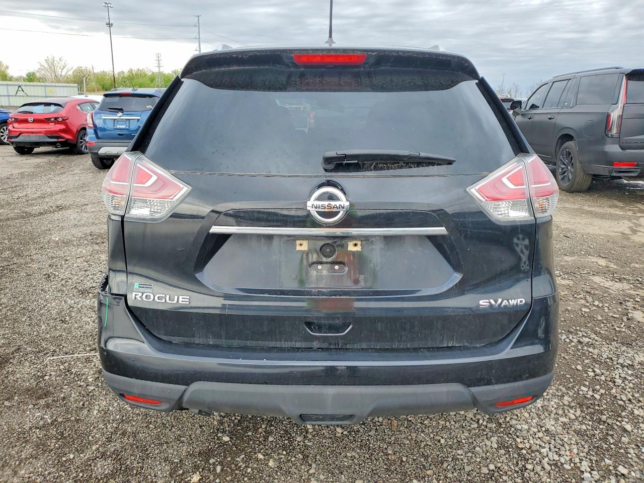 2016 NISSAN ROGUE SV photo 6