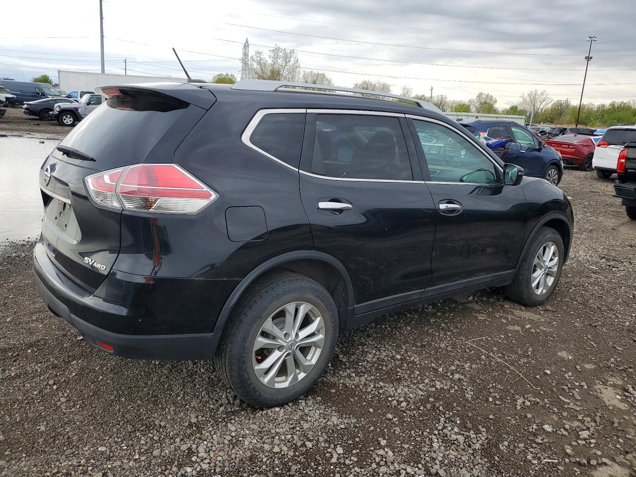 2016 NISSAN ROGUE SV photo 3