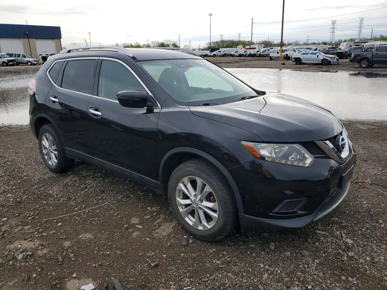 2016 NISSAN ROGUE SV photo 4