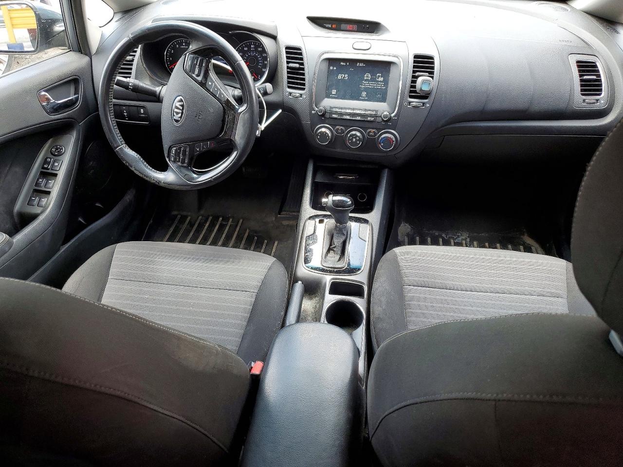 2017 KIA FORTE S photo 8