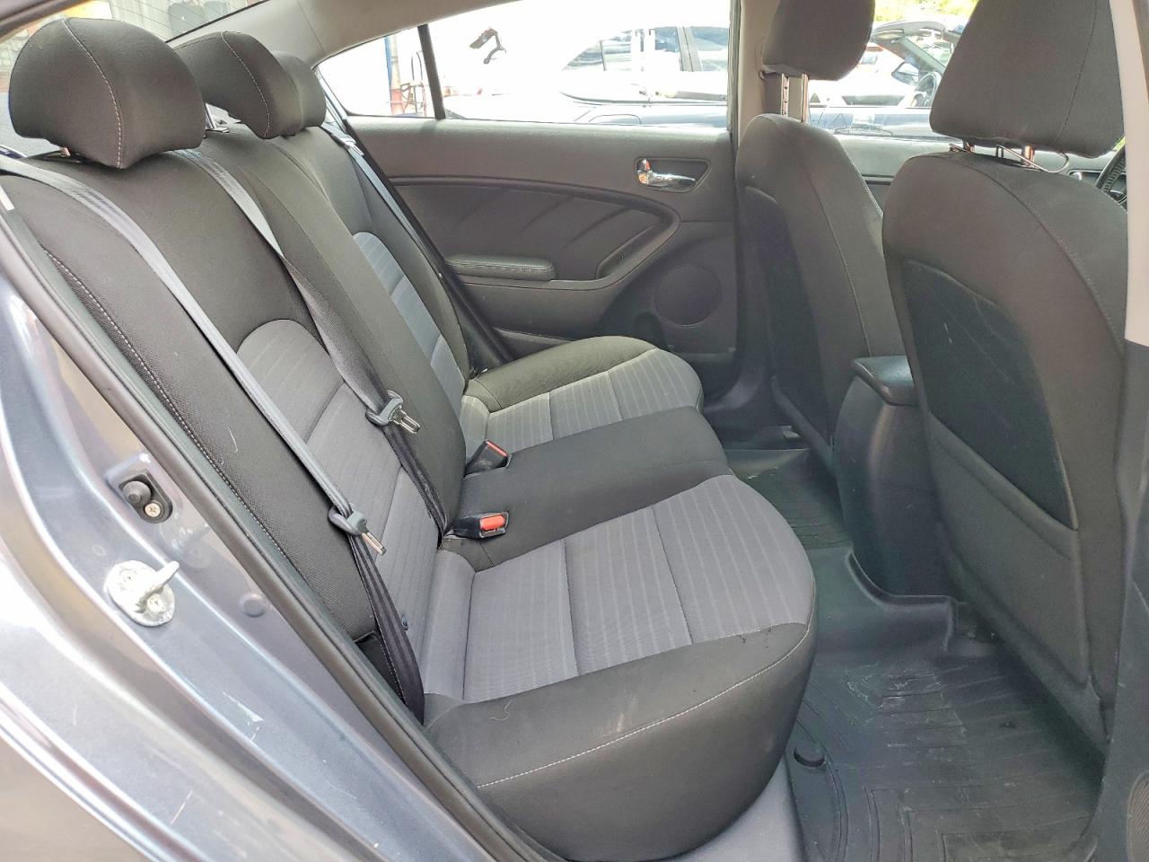 2017 KIA FORTE S photo 10