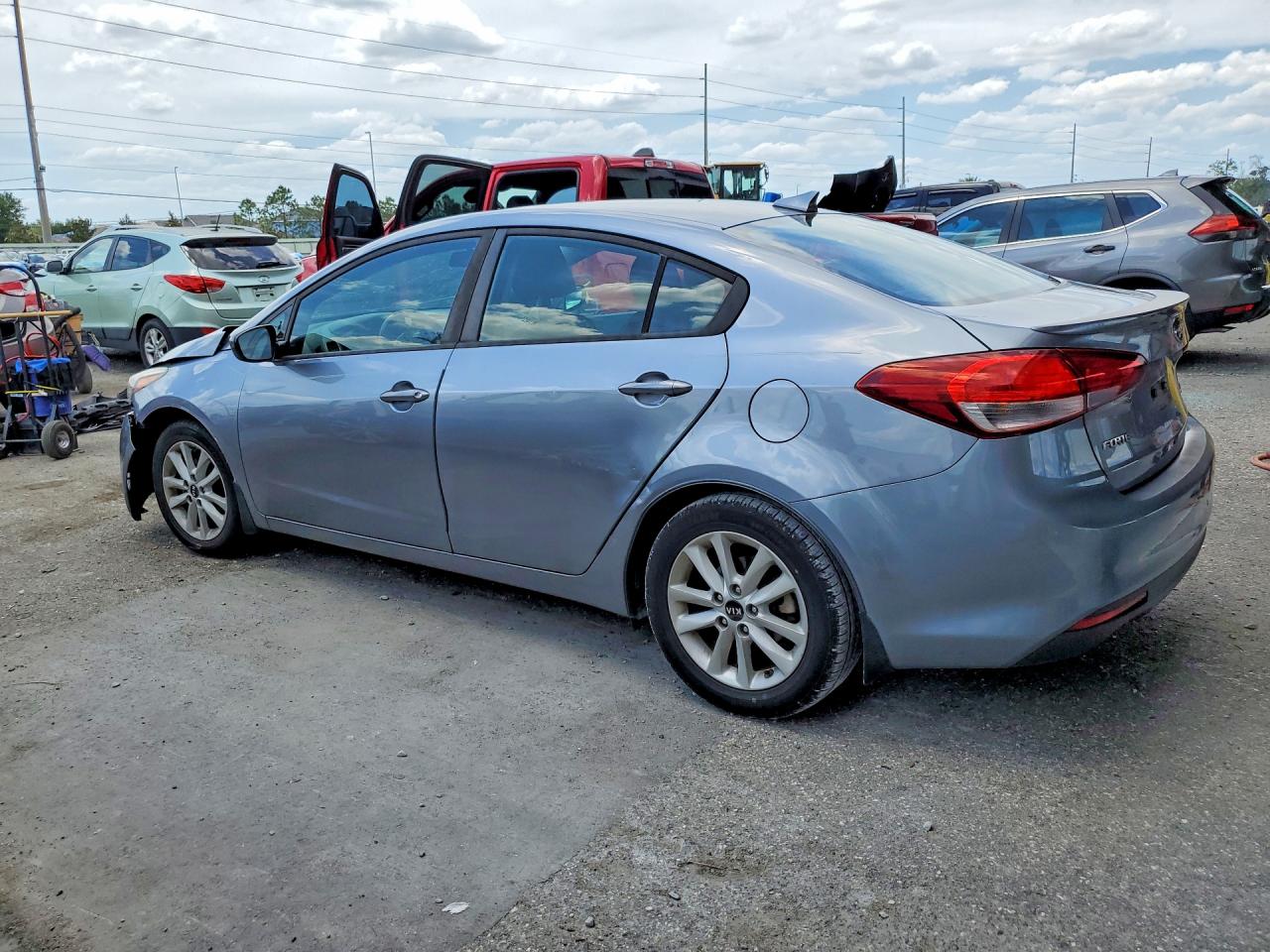 2017 KIA FORTE S photo 2