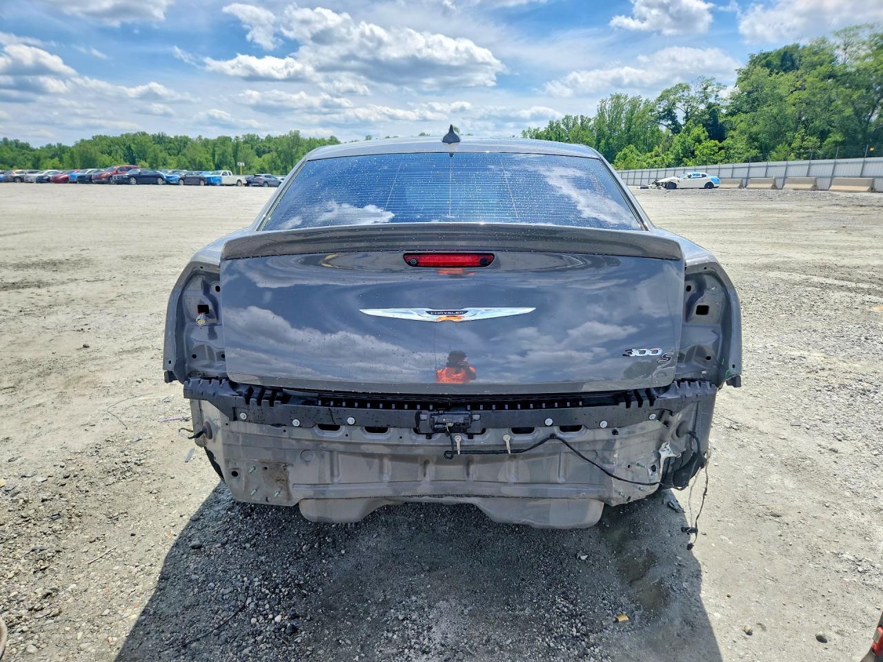 2018 CHRYSLER 300 S photo 6