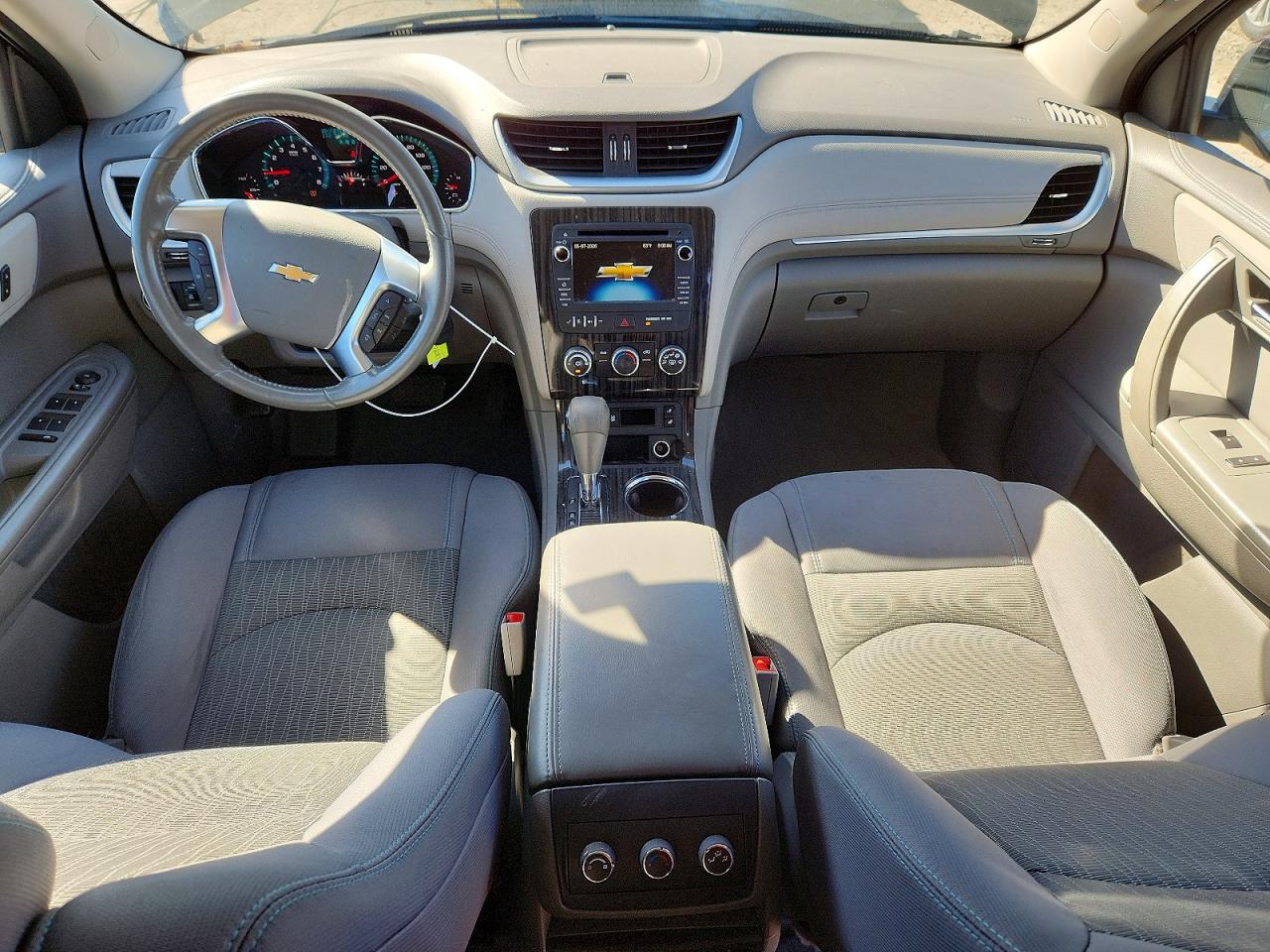 2014 CHEVROLET TRAVERSE LT photo 15