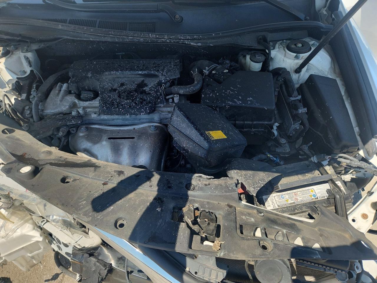 2014 TOYOTA CAMRY XLE photo 31