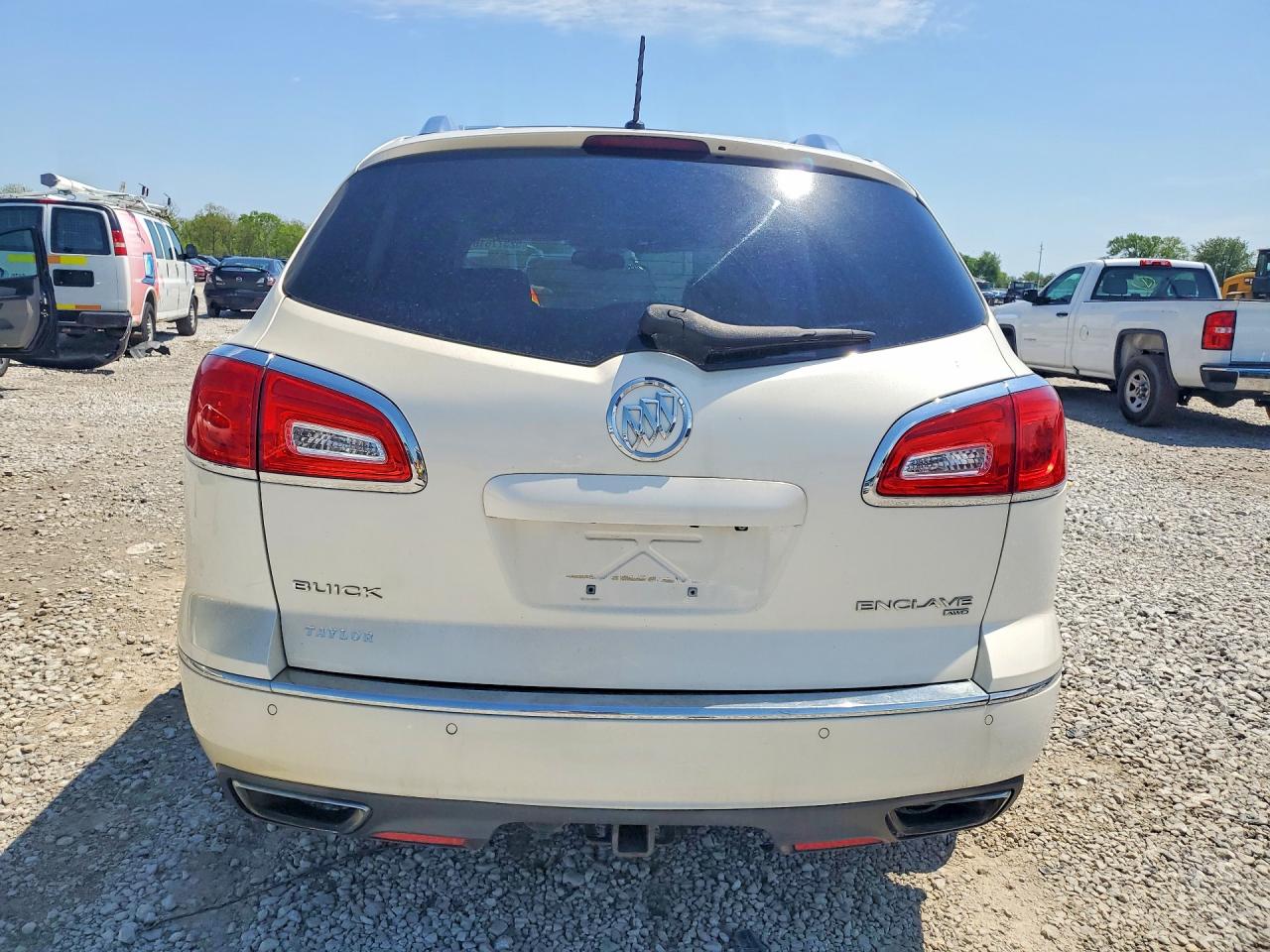 2015 BUICK ENCLAVE photo 16