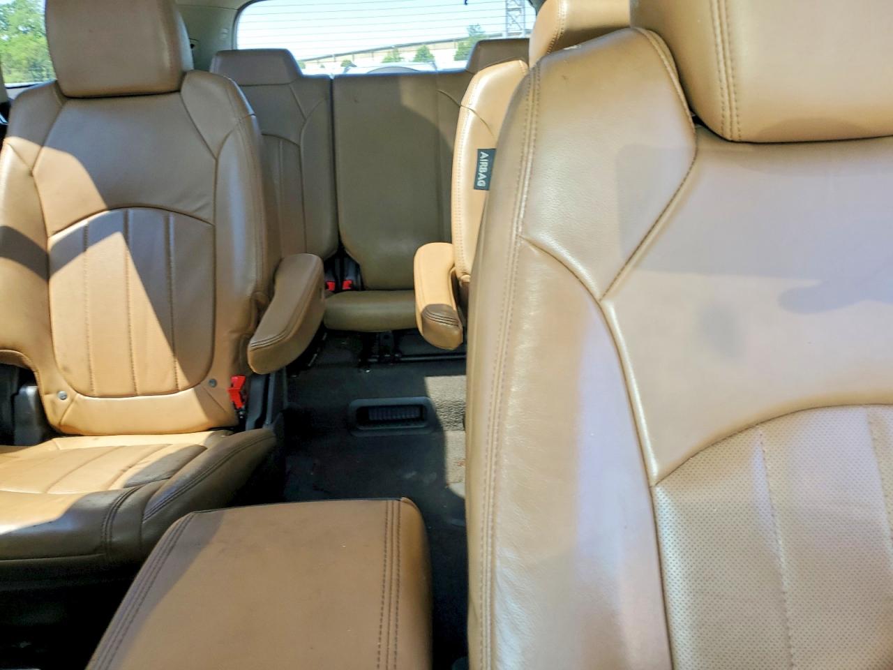 2015 BUICK ENCLAVE photo 28