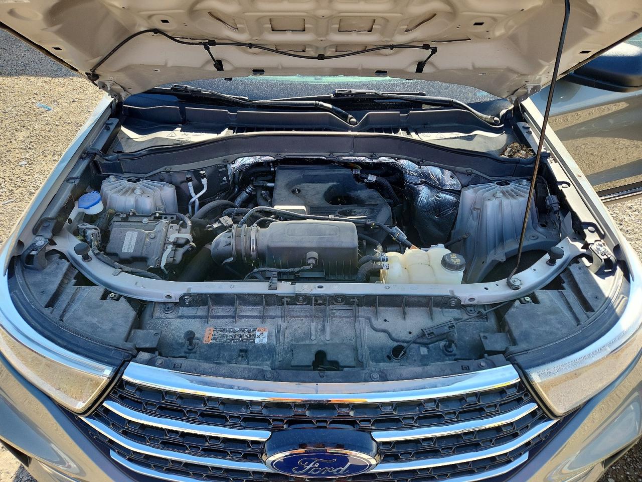 2020 FORD EXPLORER XLT photo 34