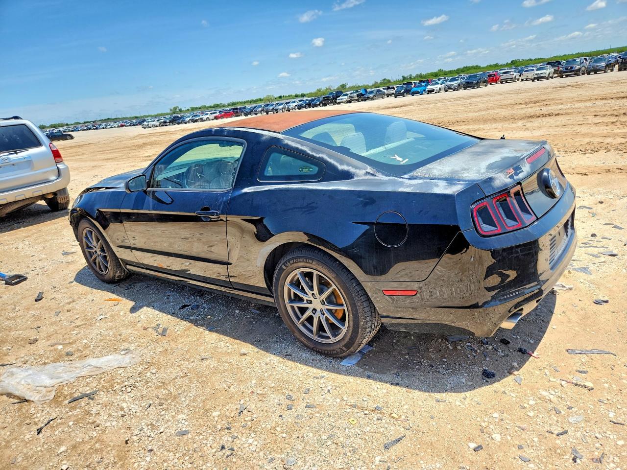 2014 FORD MUSTANG photo 3