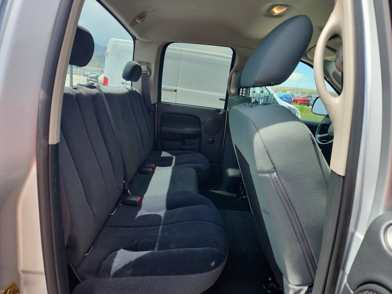 2004 DODGE RAM 1500 ST photo 10