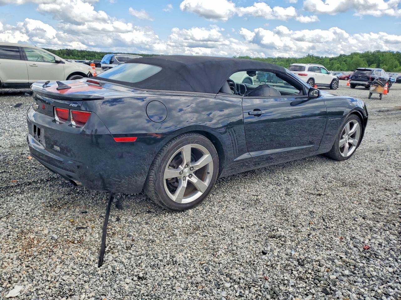 2011 CHEVROLET CAMARO LT photo 5