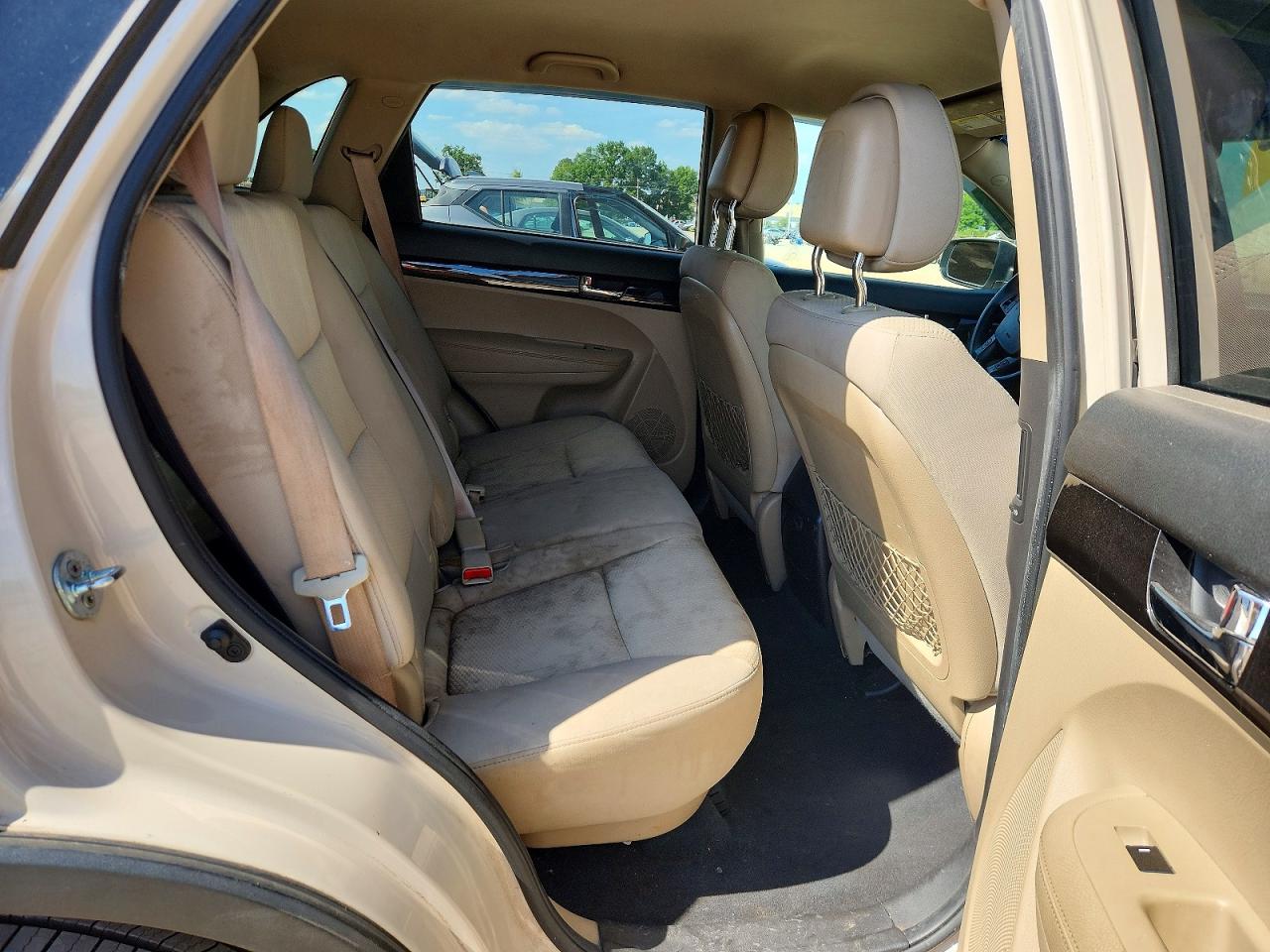 2011 KIA SORENTO LX photo 11