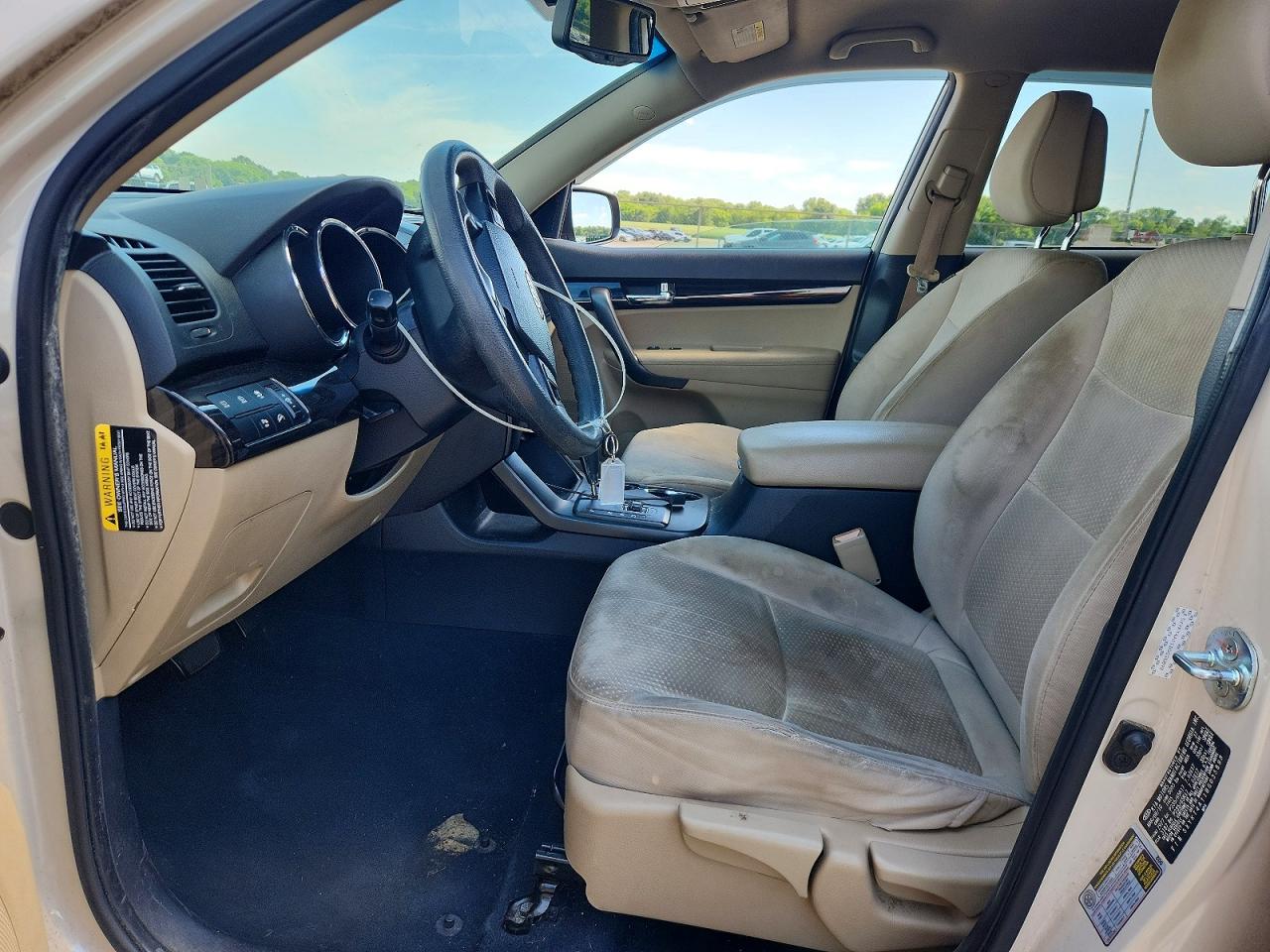 2011 KIA SORENTO LX photo 7
