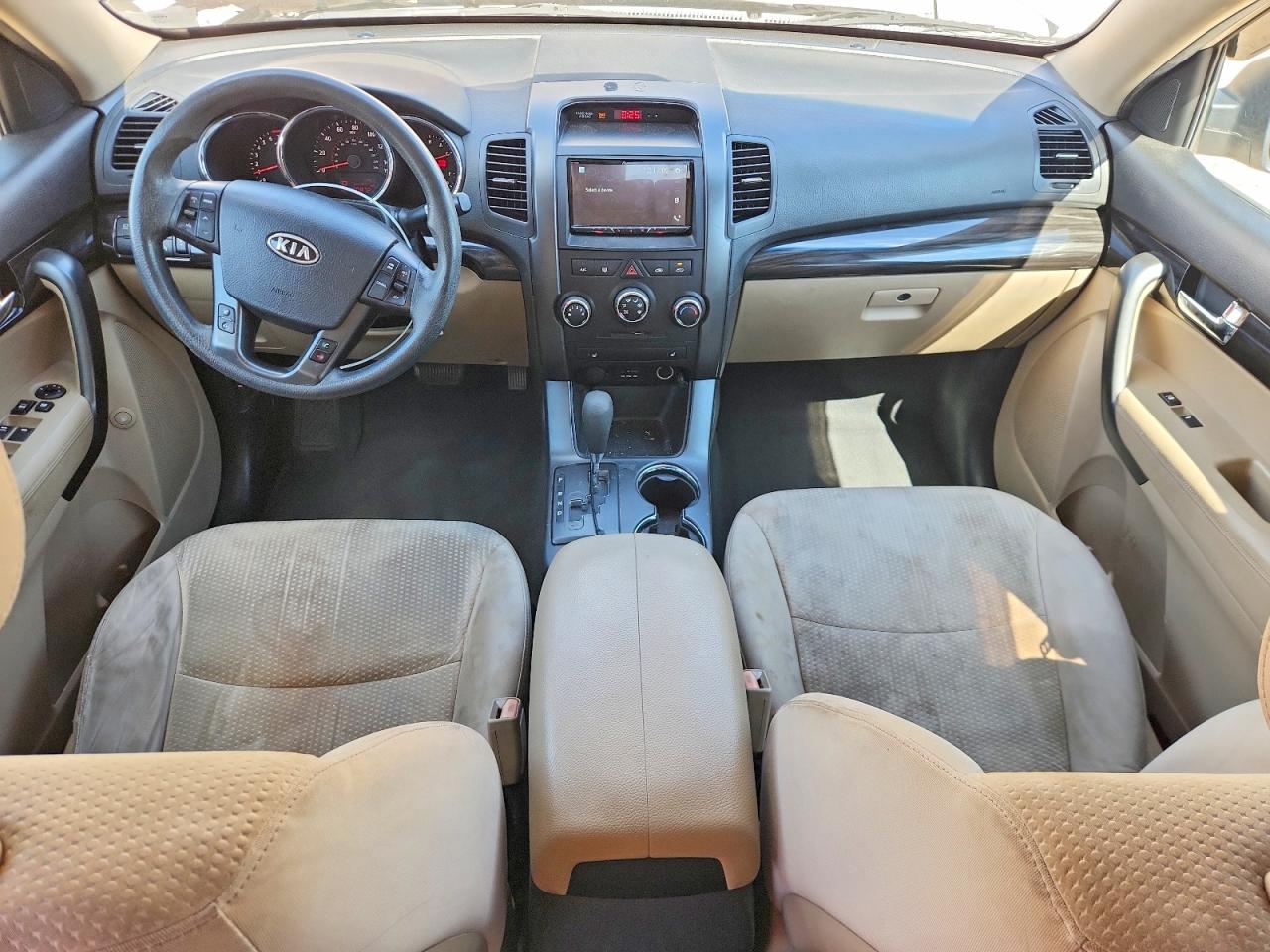 2011 KIA SORENTO LX photo 8