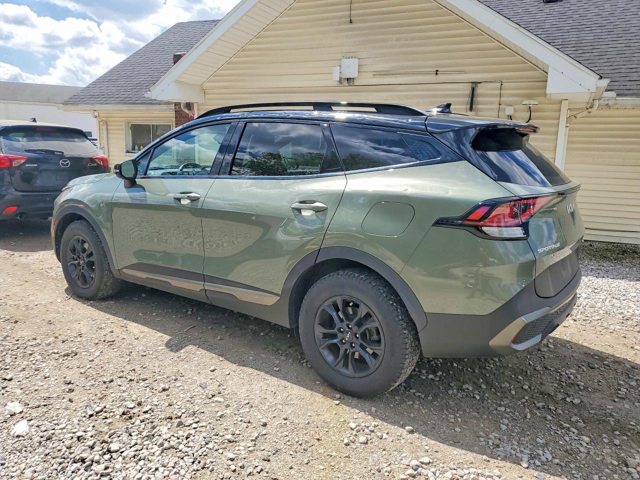 2023 KIA SPORTAGE X-PRO photo 3