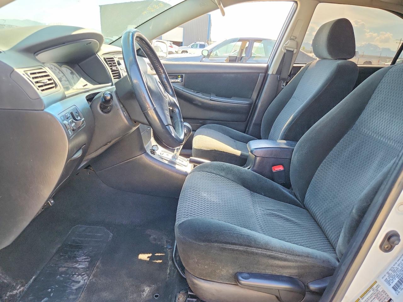 2005 TOYOTA COROLLA S photo 13
