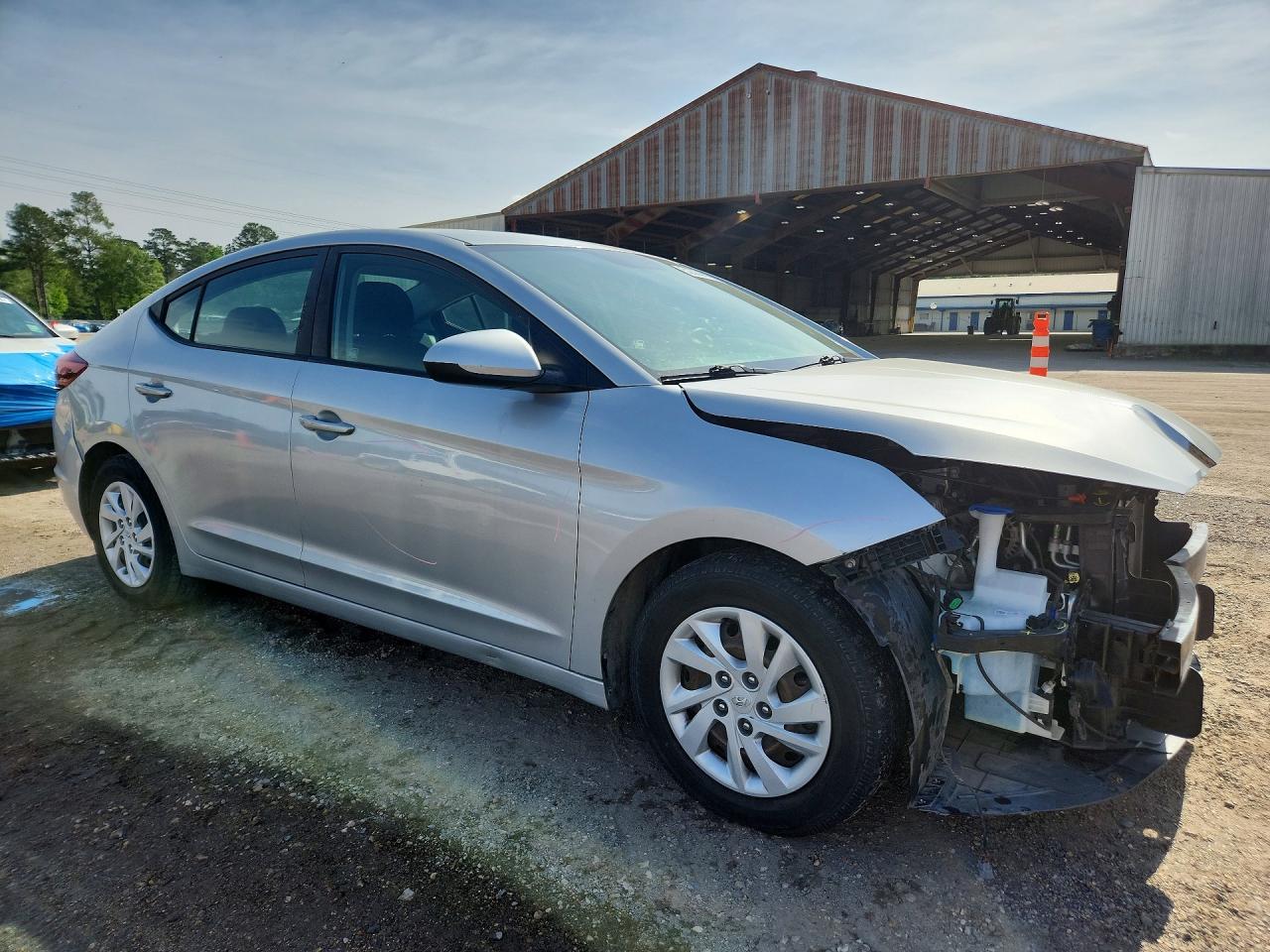 2019 HYUNDAI ELANTRA SE photo 10