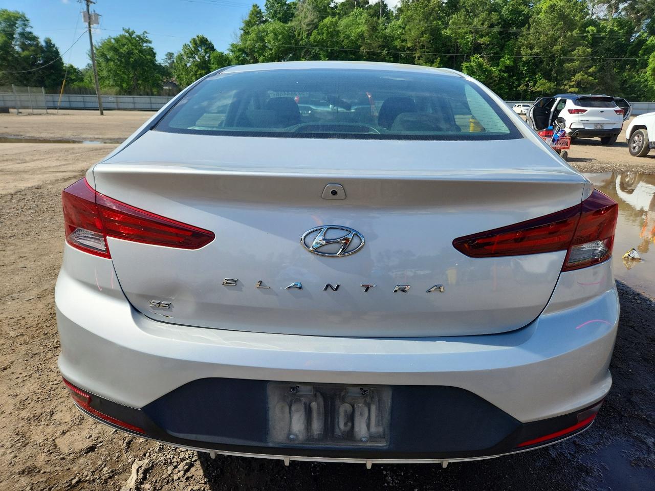 2019 HYUNDAI ELANTRA SE photo 16