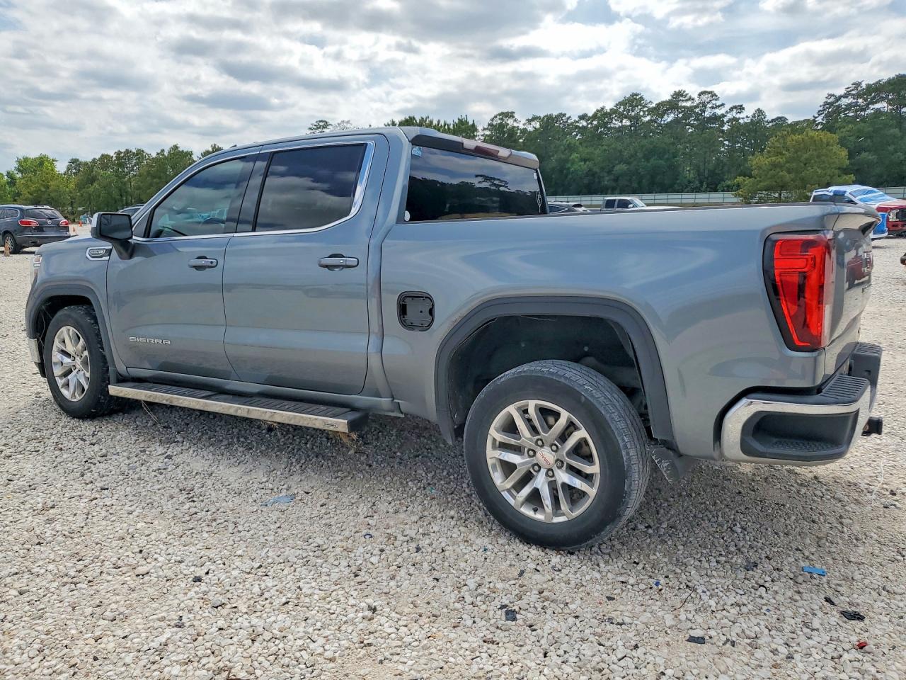 2019 GMC SIERRA C1500 SLE photo 3