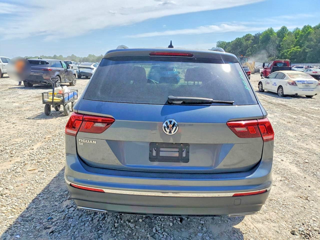 2020 VOLKSWAGEN TIGUAN SE photo 16