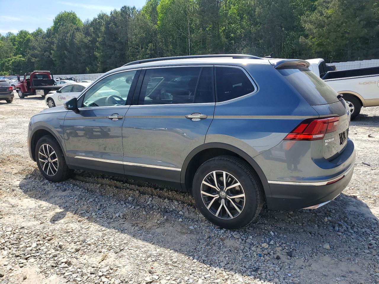 2020 VOLKSWAGEN TIGUAN SE photo 4