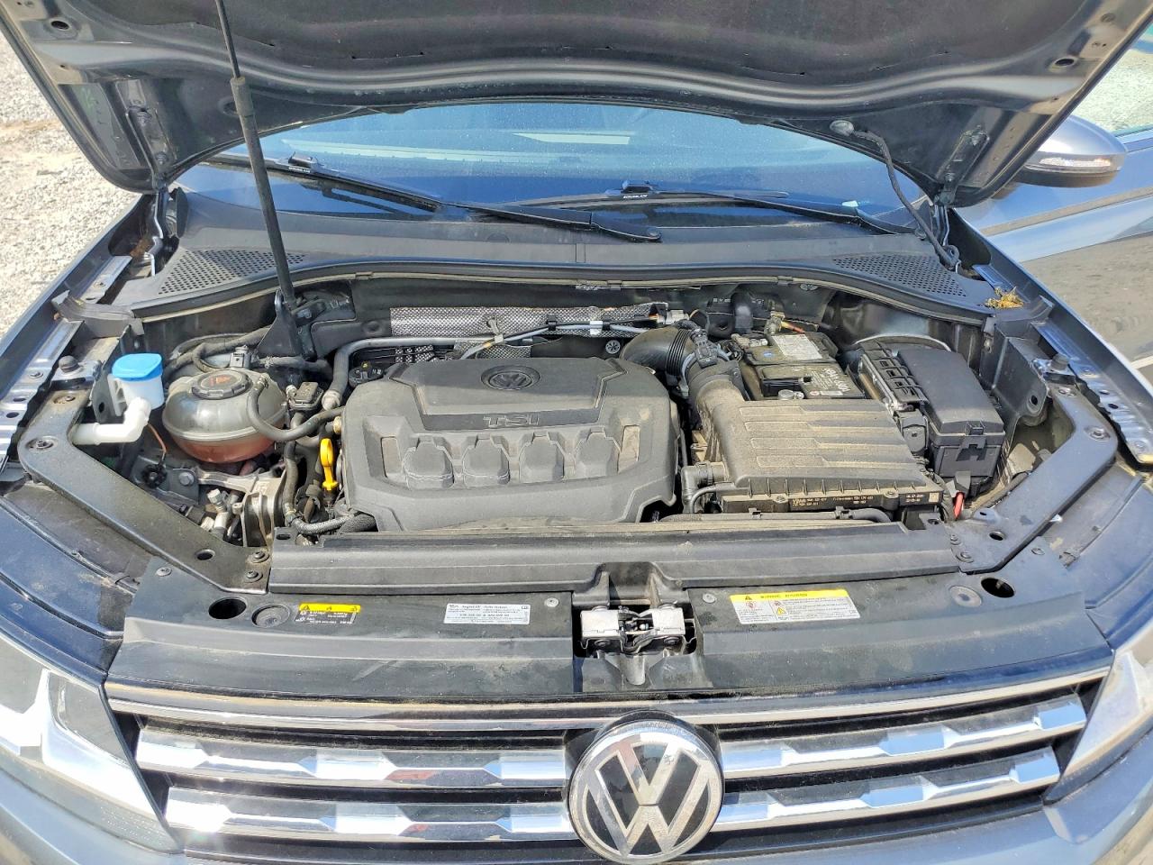2020 VOLKSWAGEN TIGUAN SE photo 31