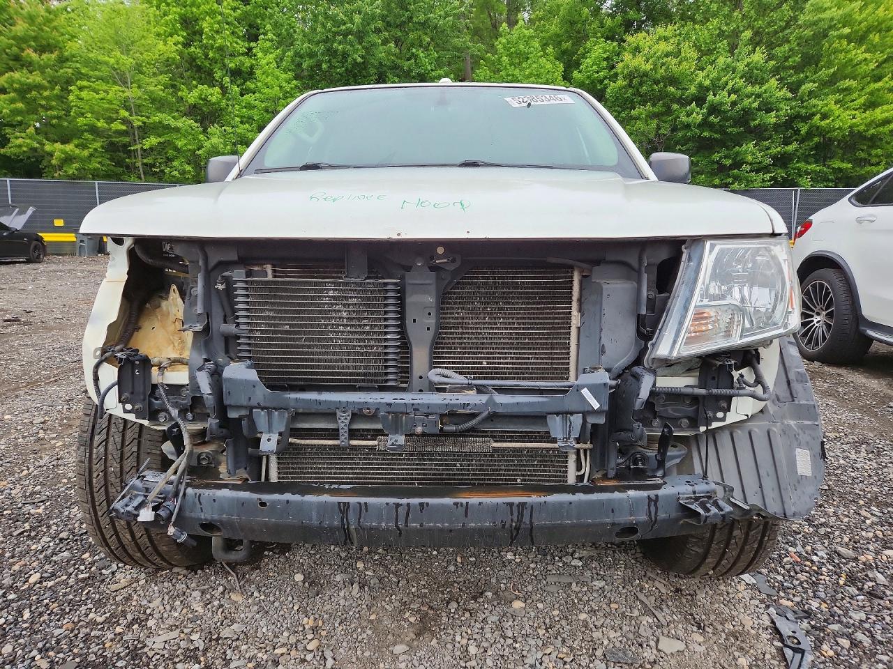 2018 NISSAN FRONTIER SV photo 9
