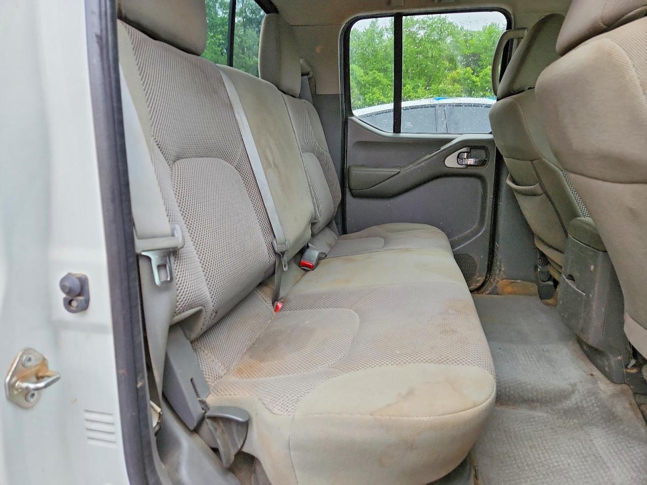2018 NISSAN FRONTIER SV photo 19