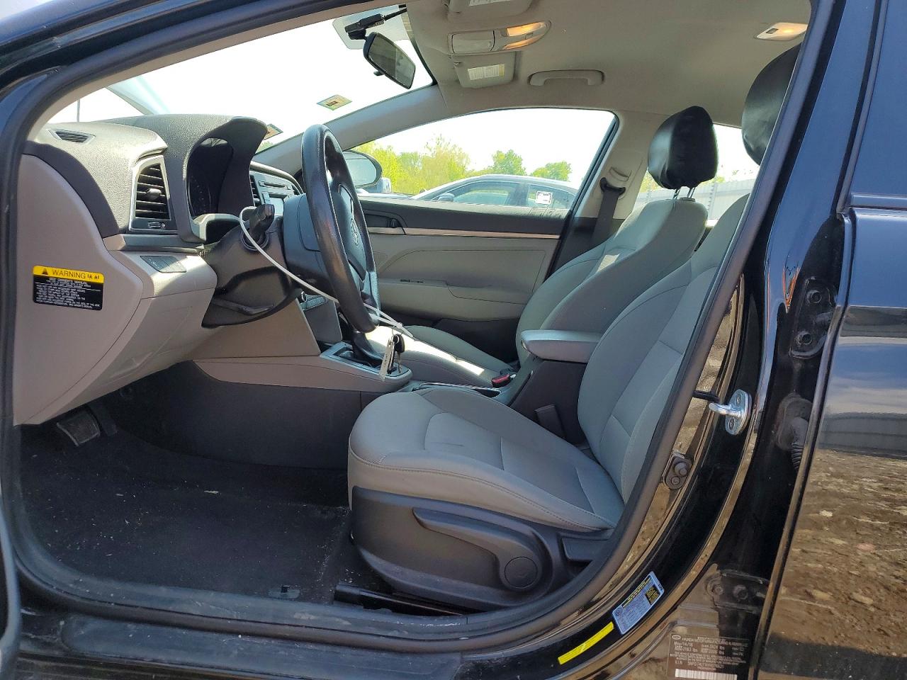 2017 HYUNDAI ELANTRA SE photo 19