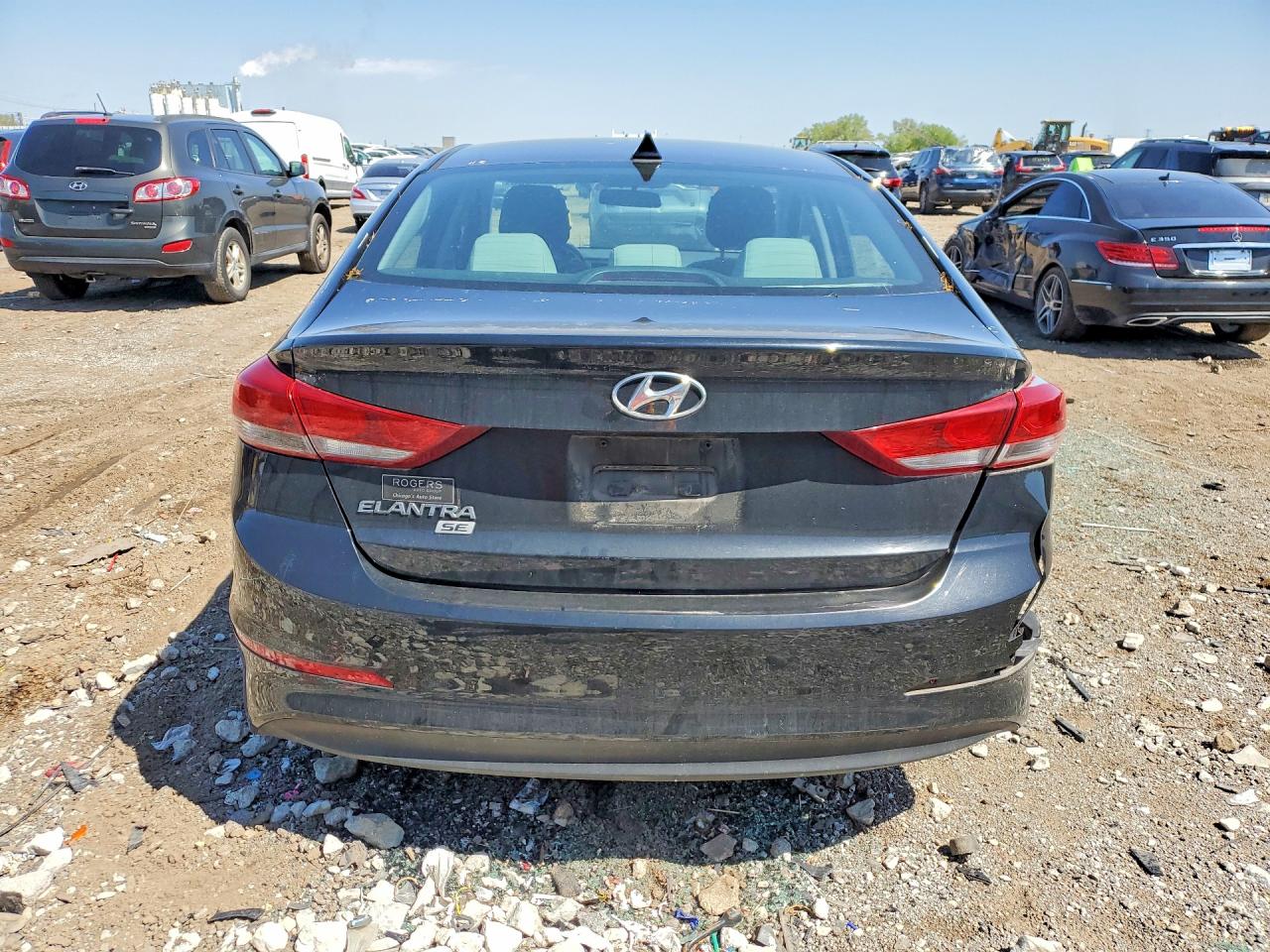 2017 HYUNDAI ELANTRA SE photo 16