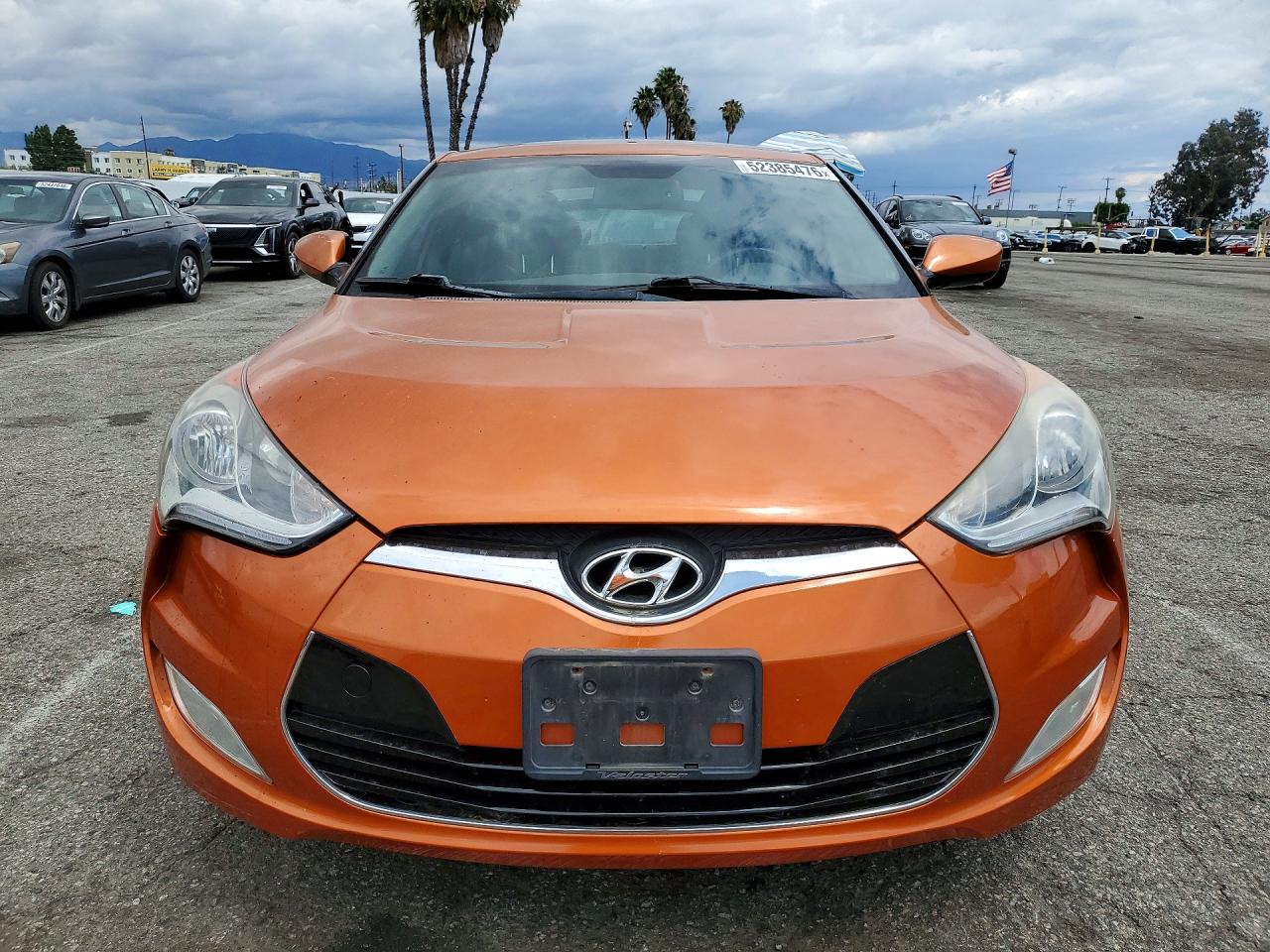 2013 HYUNDAI VELOSTER BASE photo 9