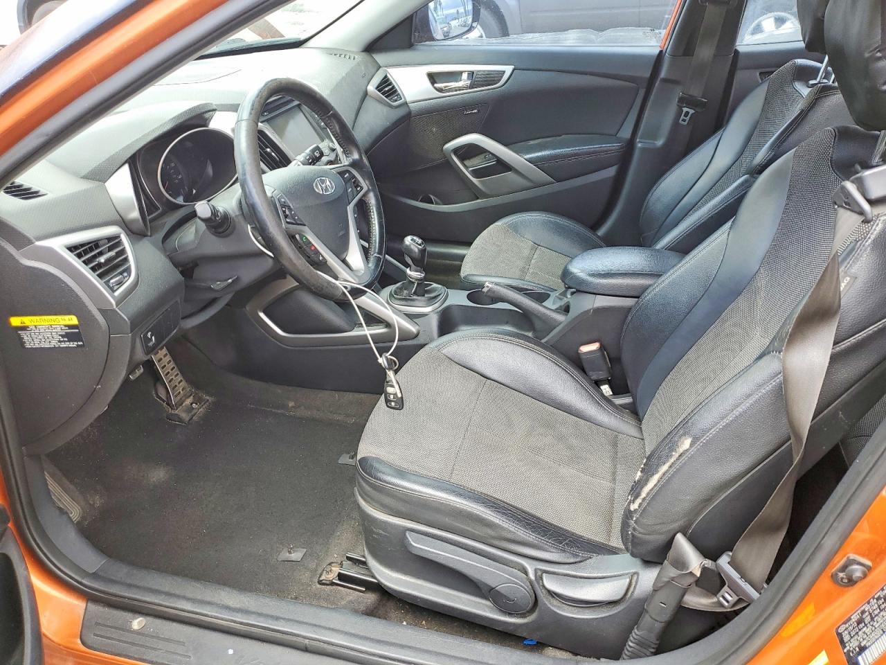 2013 HYUNDAI VELOSTER BASE photo 13