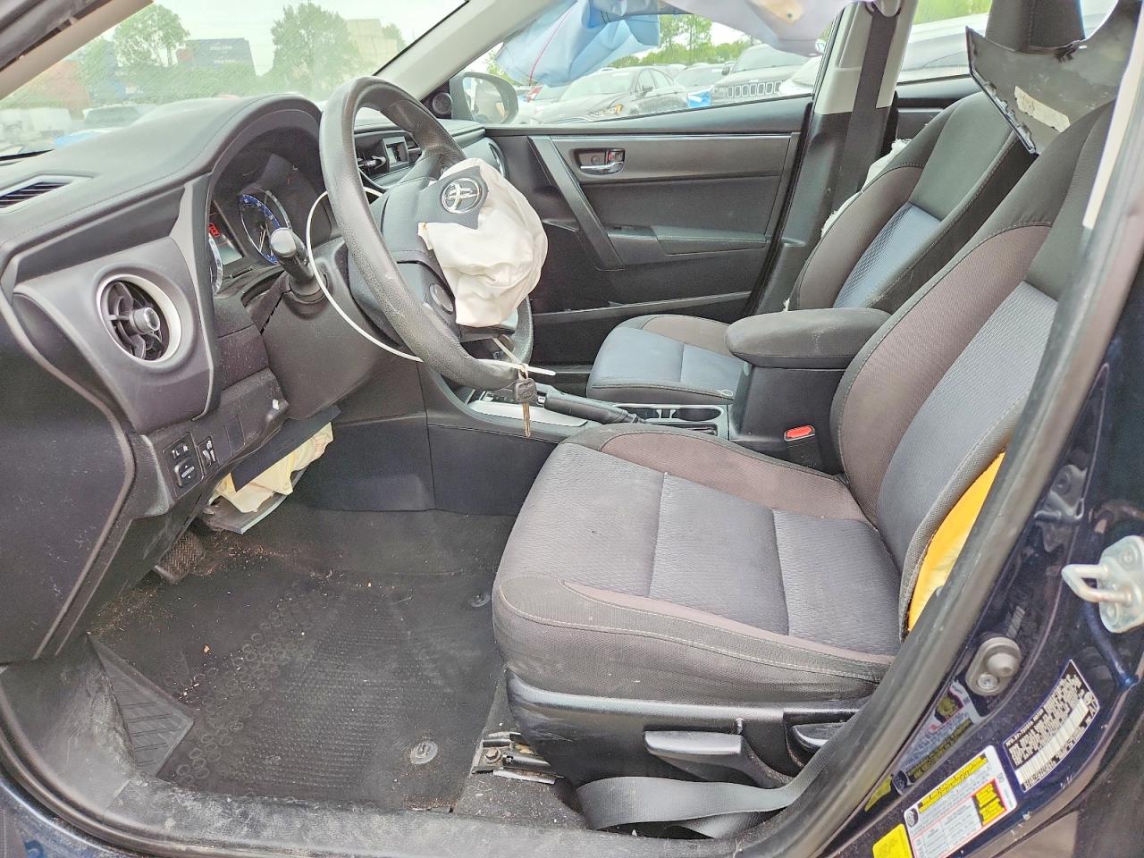 2017 TOYOTA COROLLA LE photo 13
